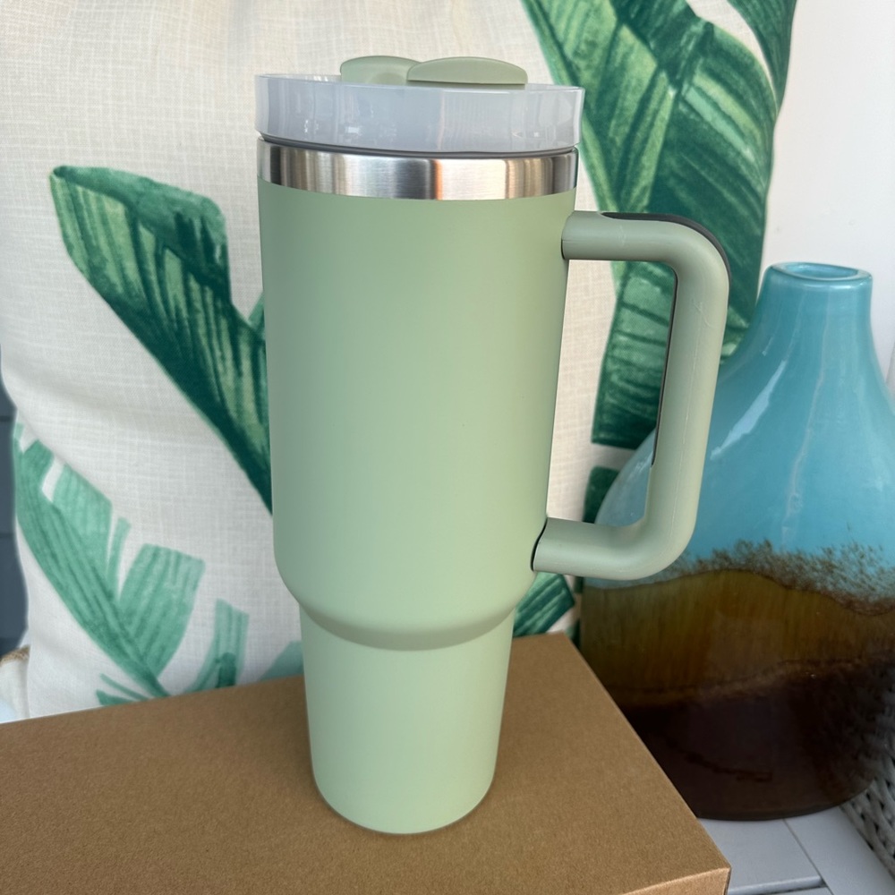 40 Oz insulated Tumbler Cup